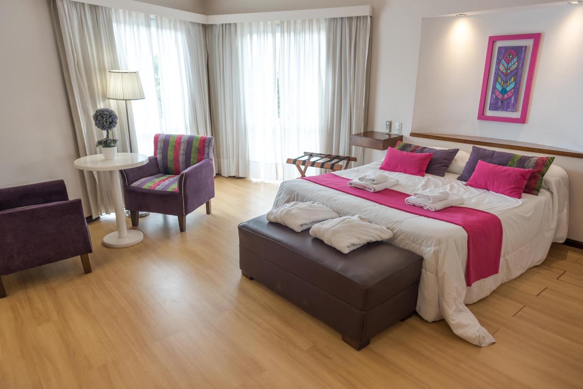Resort y Spa Santa Cecilia Uno Вила Карлос Пас Екстериор снимка